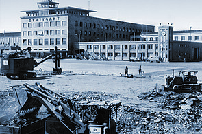 Bild der Baustelle des Flughafens Stuttgart aus dem Jahr 1951.